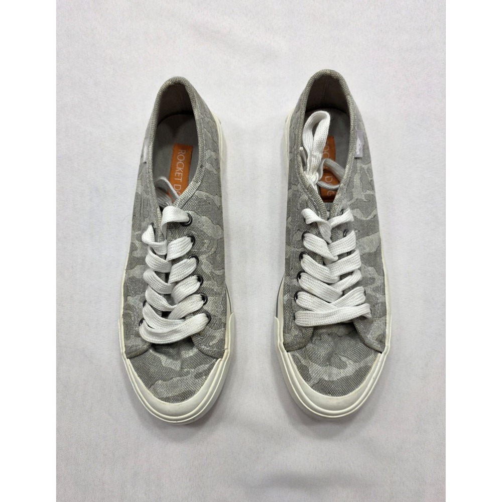 Rocket Dog Women's C317/0417 Gray Camouflage Canvas Lace Up Sneakers. Size 8.5